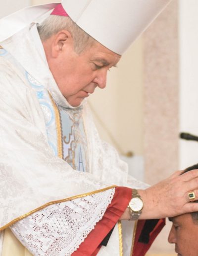 WILSON A. ordenación sacerdote